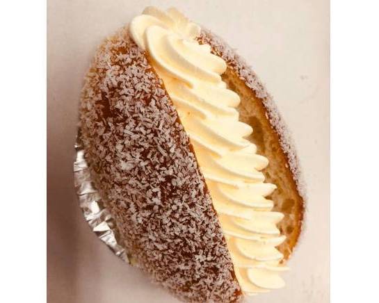 Coconut Bread with Butter Cream （椰絲奶油包）